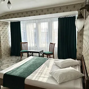 Hotel Plazma, Lviv